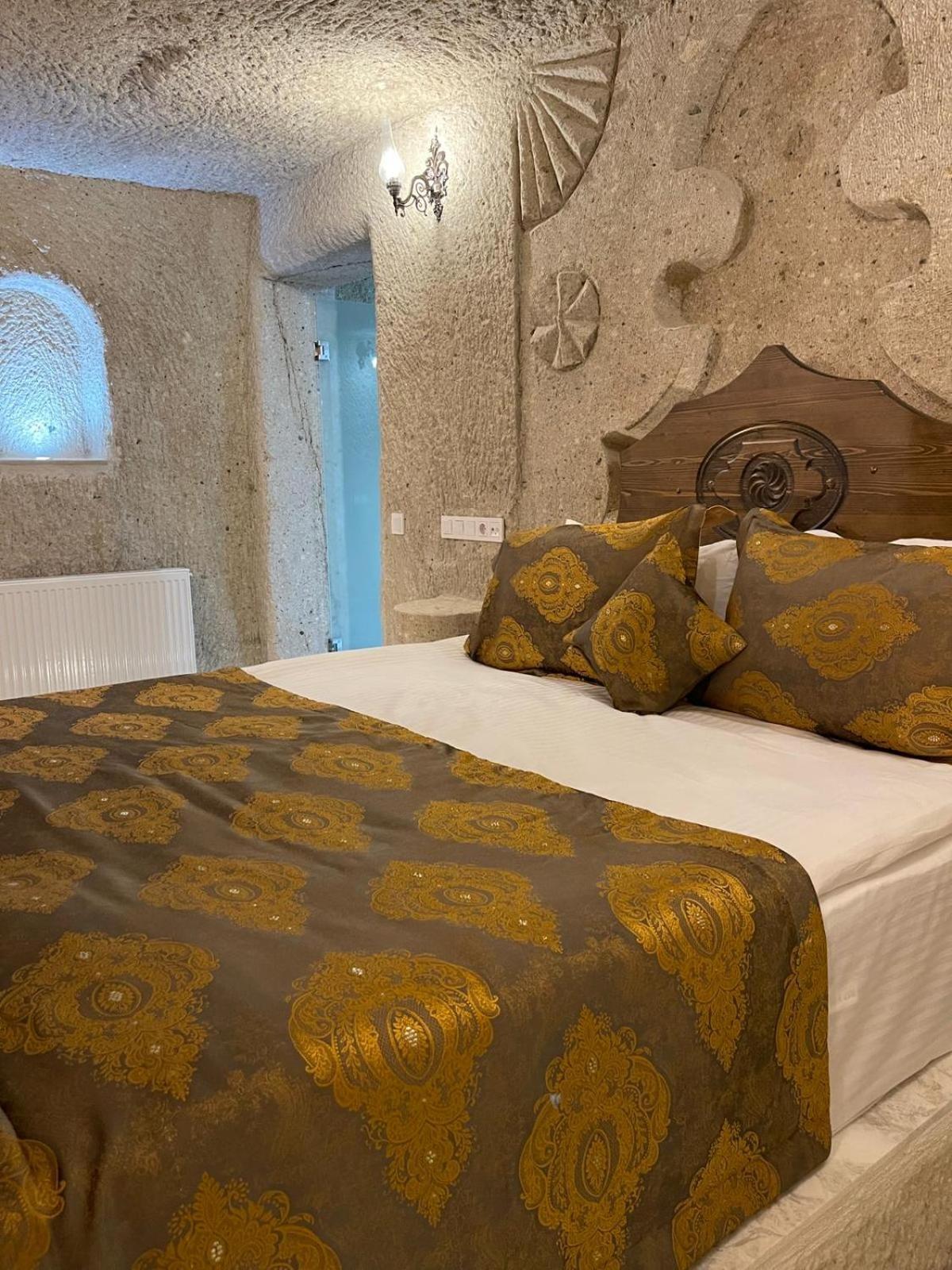Cappadocia Empire Cave Hotel Göreme Esterno foto