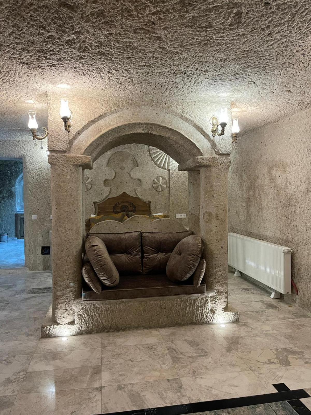 Cappadocia Empire Cave Hotel Göreme Esterno foto