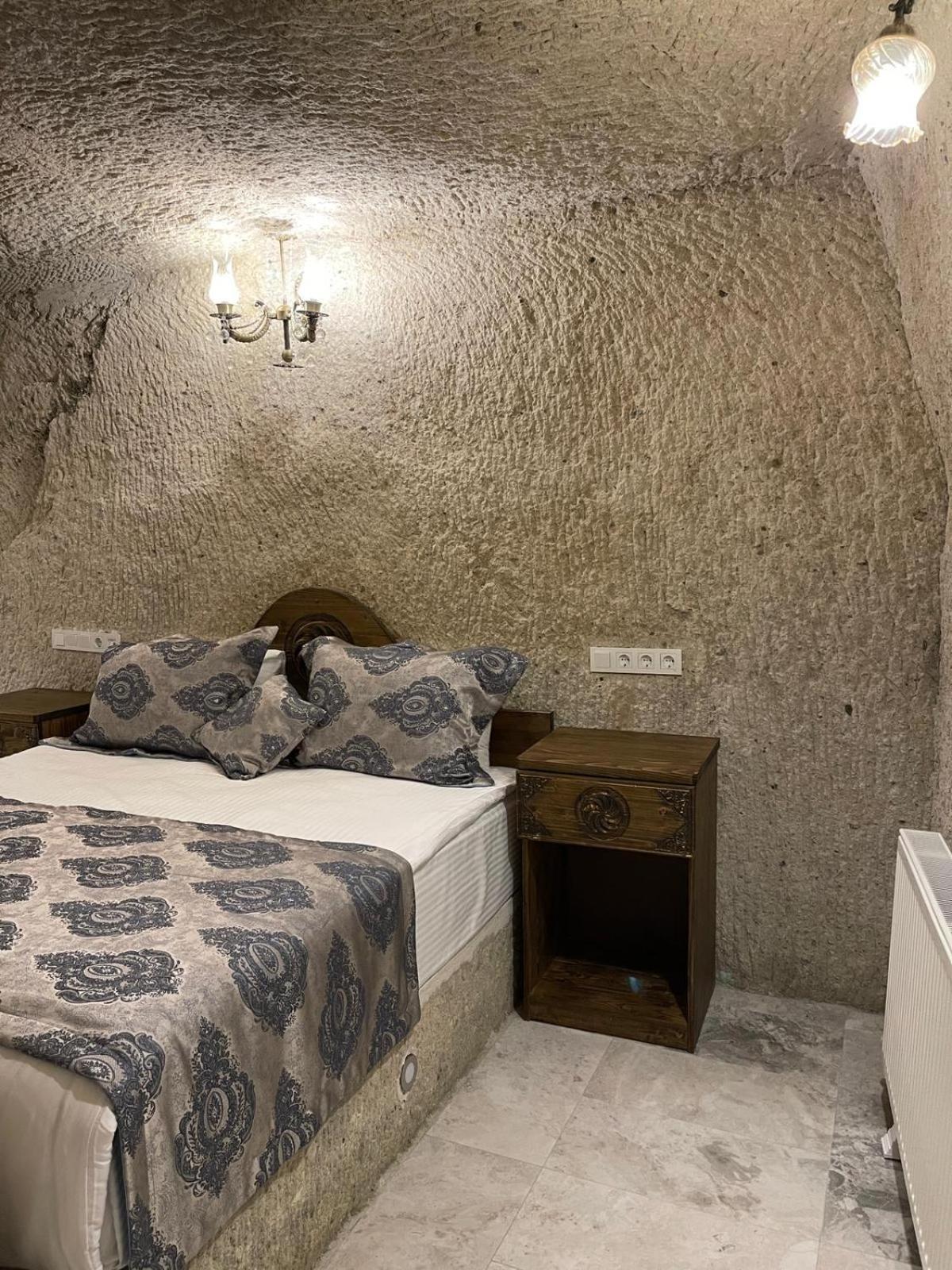 Cappadocia Empire Cave Hotel Göreme Esterno foto