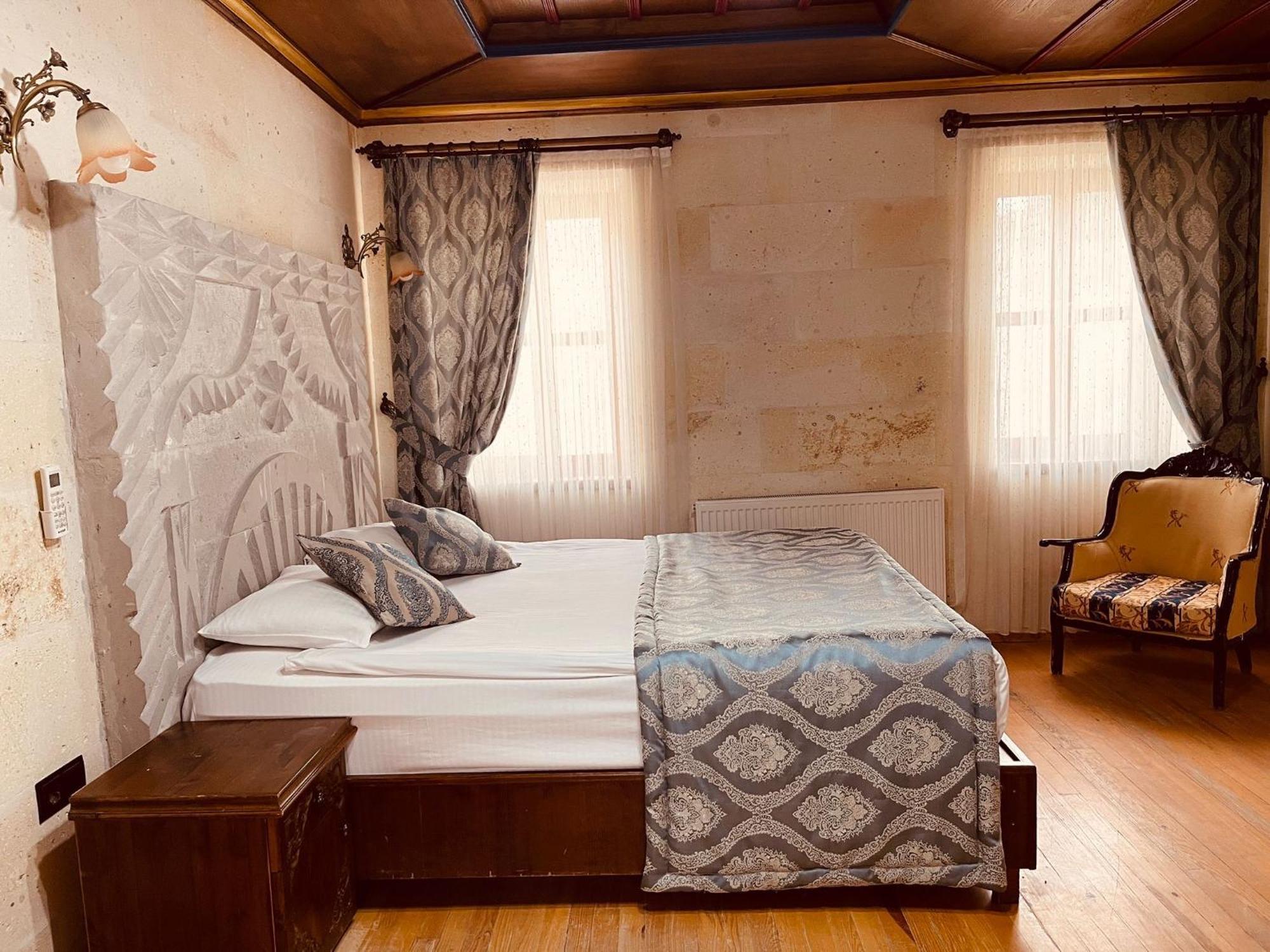 Cappadocia Empire Cave Hotel Göreme Esterno foto