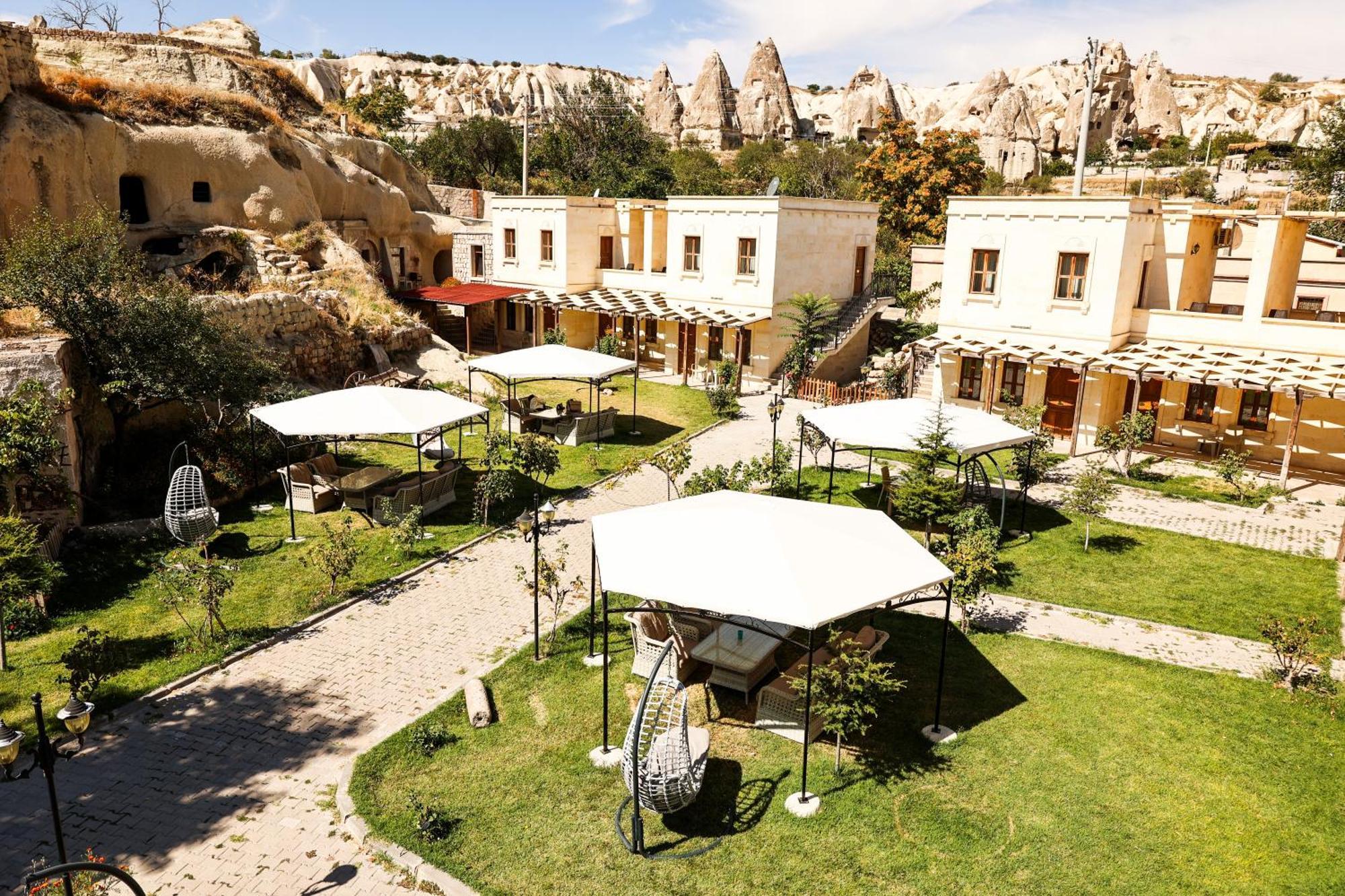 Cappadocia Empire Cave Hotel Göreme Esterno foto