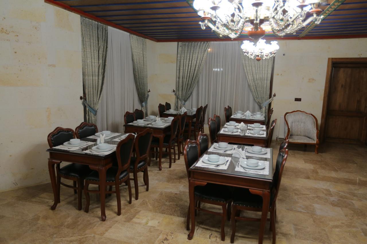 Cappadocia Empire Cave Hotel Göreme Esterno foto